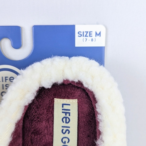 Life Is Good Slippers Winter Snow Bear Cardinal Embroidered Red M (7-8) NWT - Picture 10 of 13